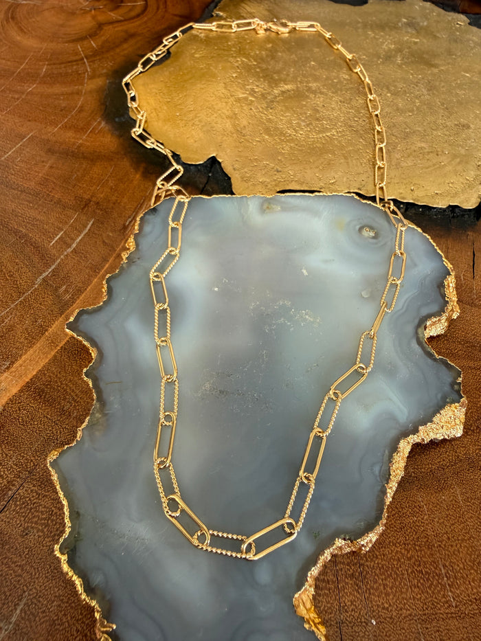 Cristina V 34” Mixed Paperclip Chain