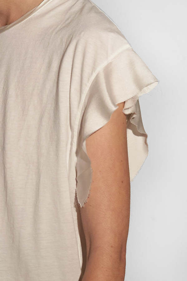 AQC Fanny Ruffle Tee