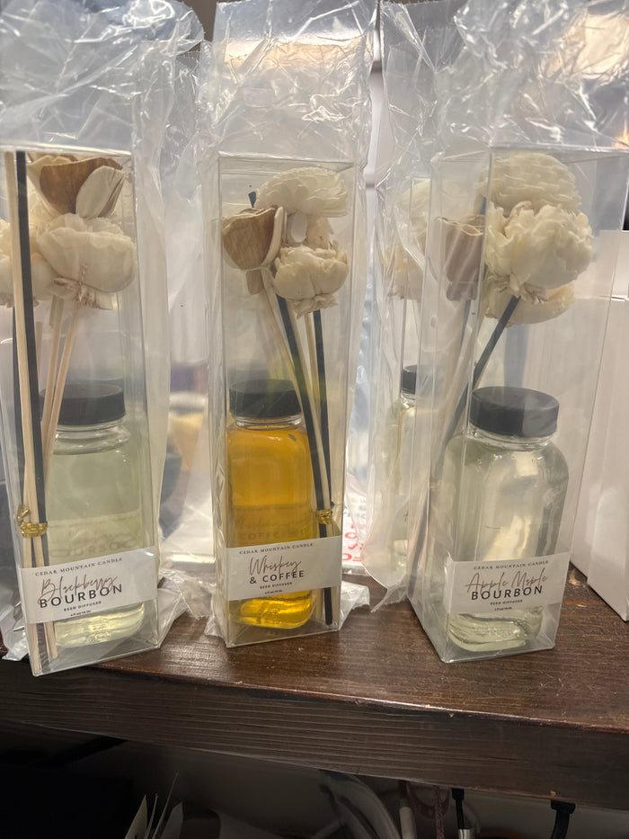 Cedar mountain reed diffuser