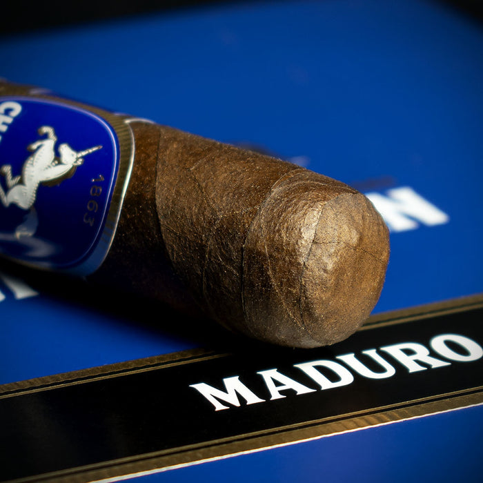 Charatan Nicaraguan Maduro Half Churchill Cigar - Single