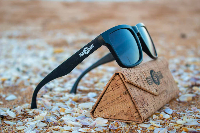 Deep Sea Sunglasses - Black/Blue