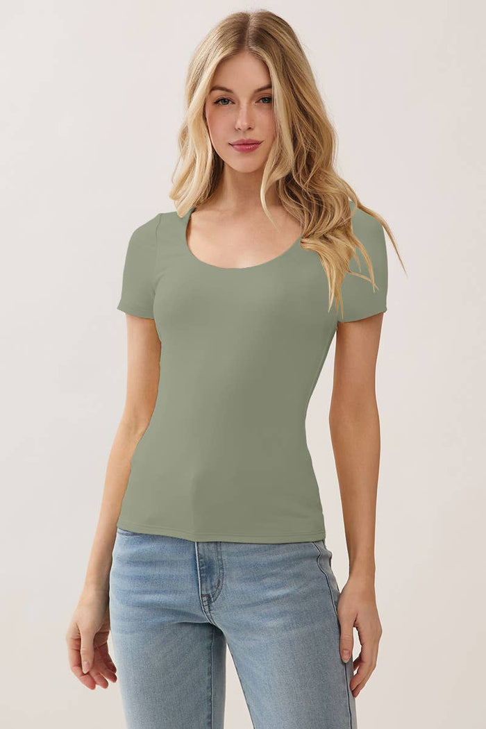 DOUBLE LAYER SCOOP NECK SHORT SLEEVE TOP