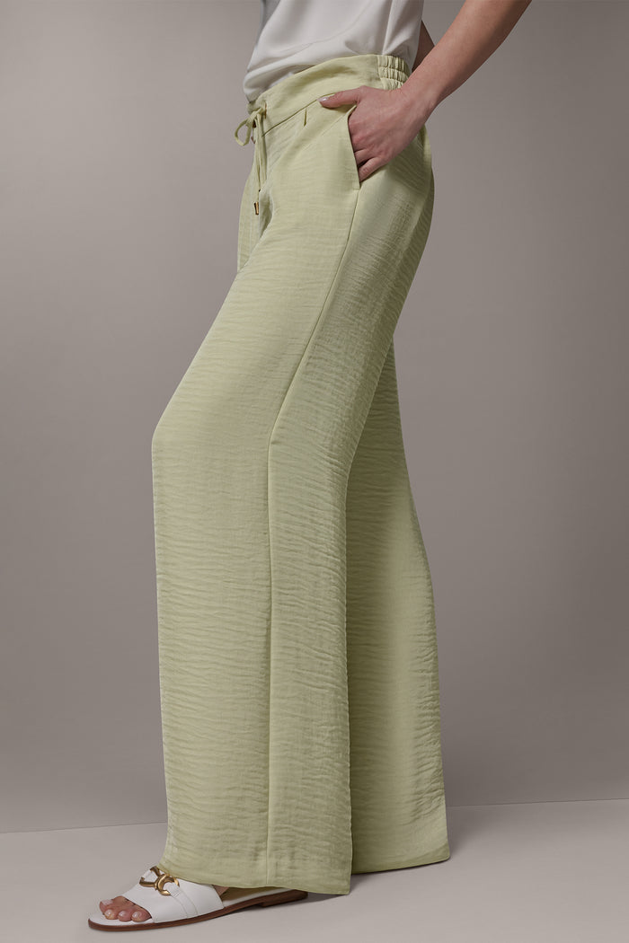 EXTRA HIGH-RISE WIDE-LEG PULL-ON PANT