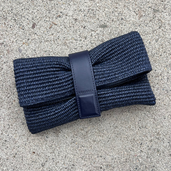 Novinska Raffia Clutch