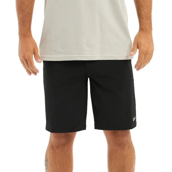 Mako 21" Hybrid Shorts - Black