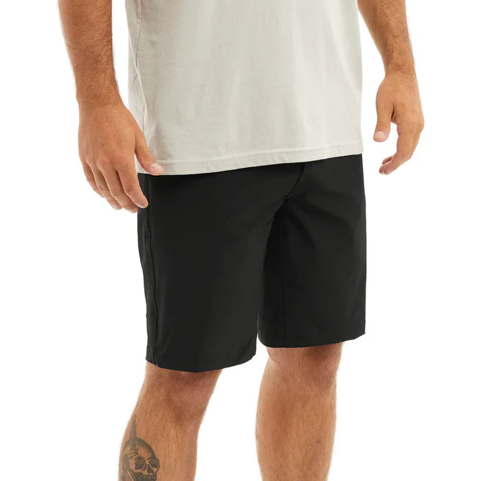 Mako 21" Hybrid Shorts - Black