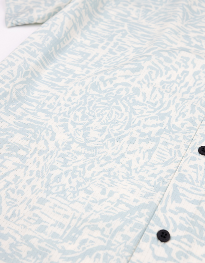 Mojave Short Sleeve Button-Down Shirt - Hidden Llama (Green)