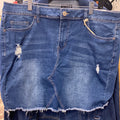 Plus Ripped medium wash skirt