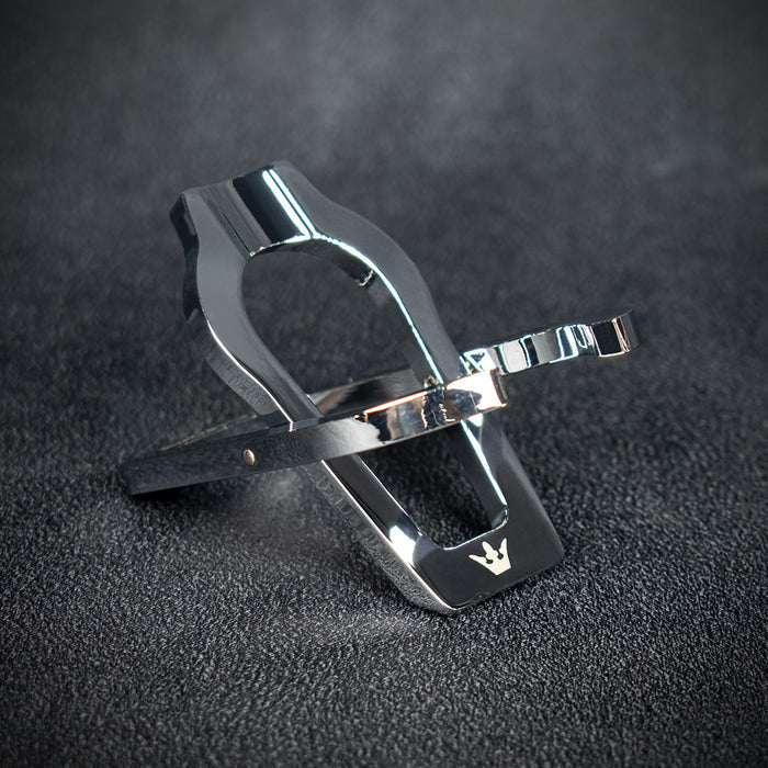 Polished Chrome Folding Pipe Stand