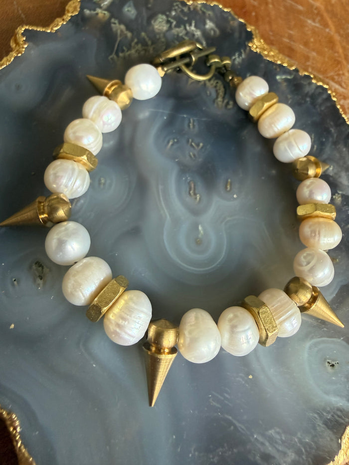 Rachel Nathan On Point Pearl