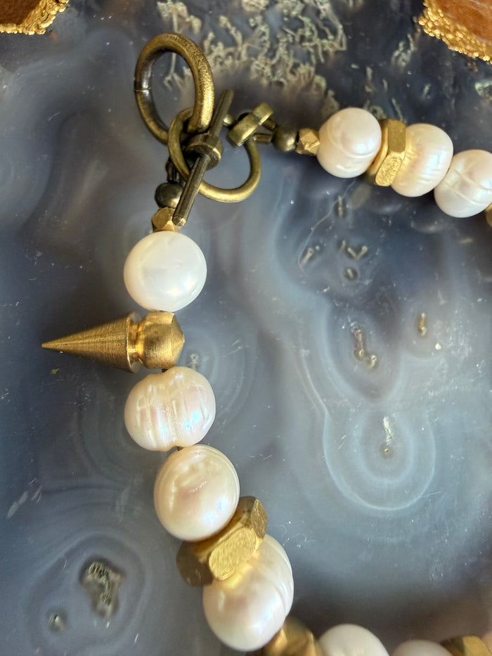 Rachel Nathan On Point Pearl