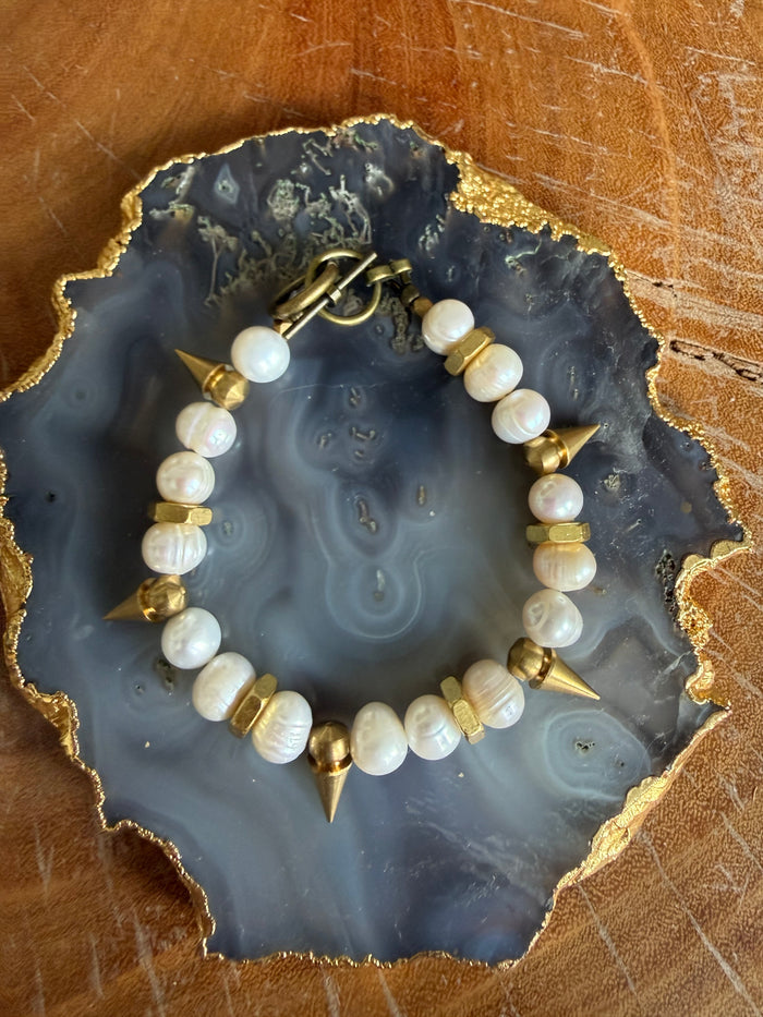 Rachel Nathan On Point Pearl