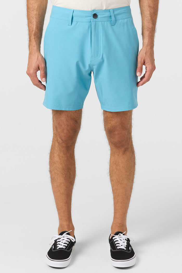 Reserve Solid 17" Hybrid Shorts - Blue Fade