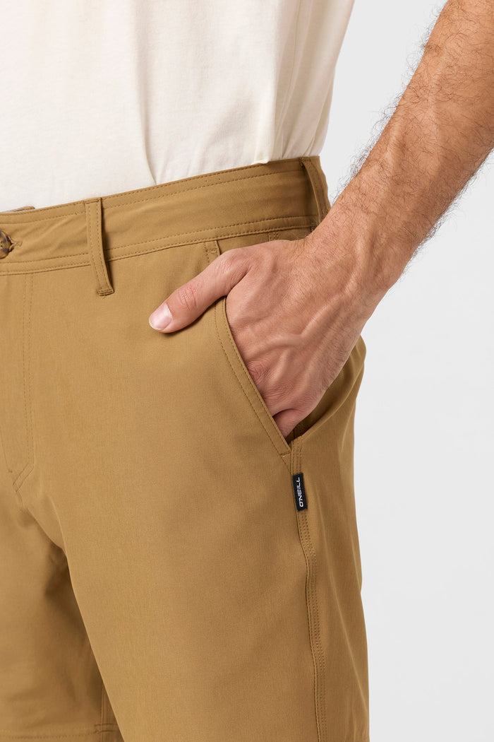 Reserve Solid 17" Hybrid Shorts - Dark Khaki