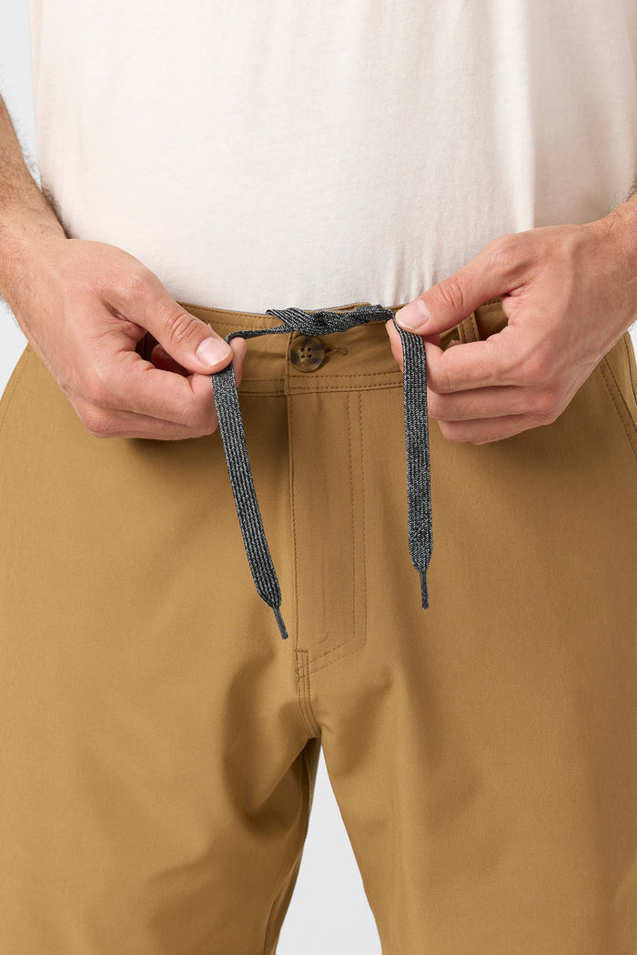 Reserve Solid 17" Hybrid Shorts - Dark Khaki