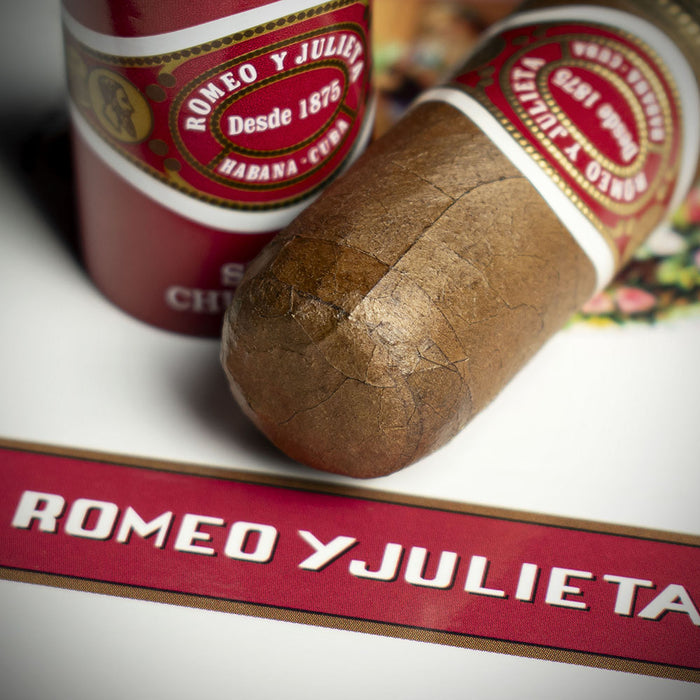 Romeo y Julieta Short Churchill Tubed Cuban Cigar & Hine Miniature - Gift Box