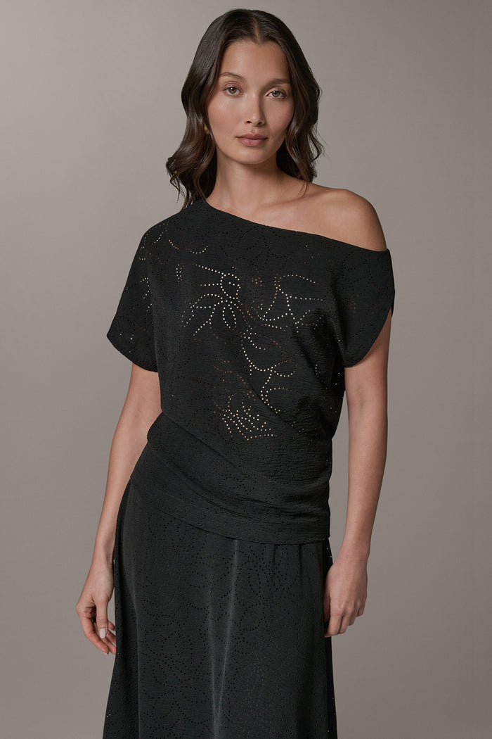 SLEEVELESS ASYMMETRIC LASER CUT TOP