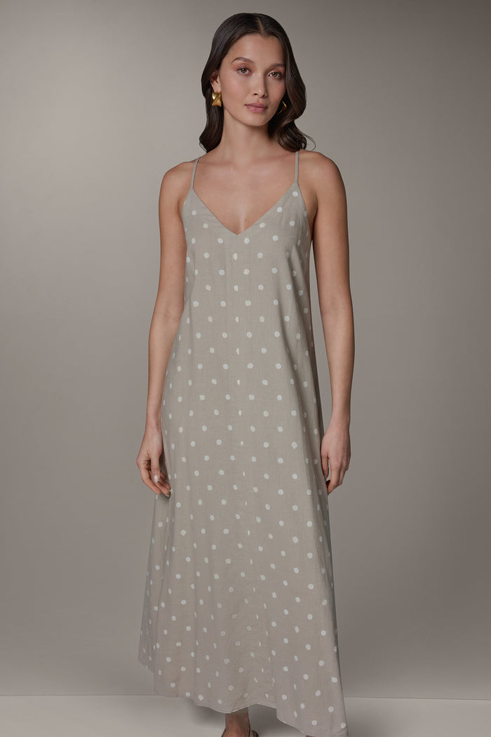 SLEEVELESS MAXI CUTOUT DRESS