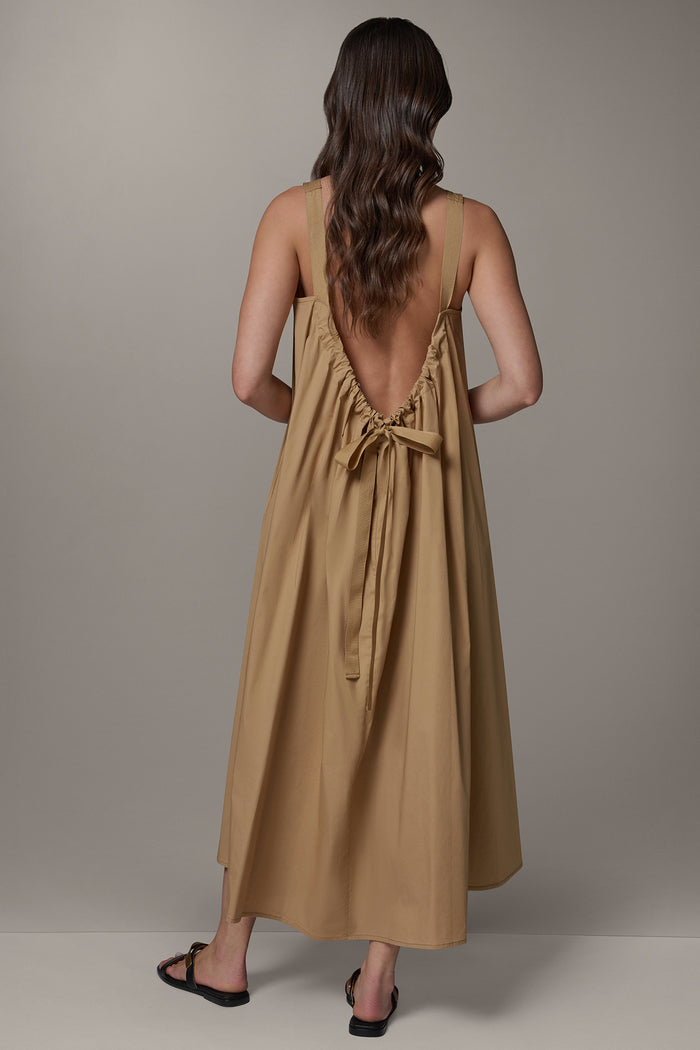 SLEEVELESS MAXI TRAPEZE DRESS