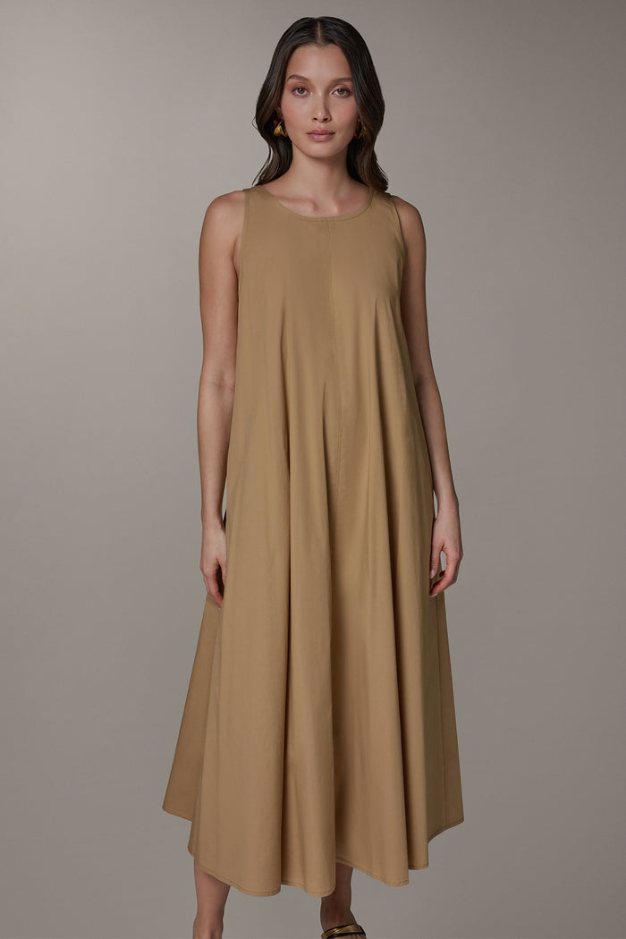 SLEEVELESS MAXI TRAPEZE DRESS