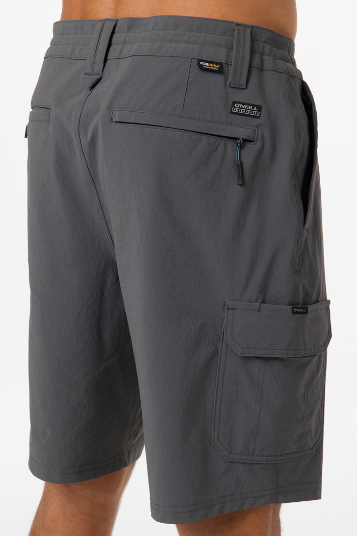 Traveler Cargo 20" Hybrid Shorts - Dark Shadow