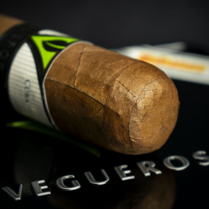 Vegueros Centrogordos Cuban Cigar - Single