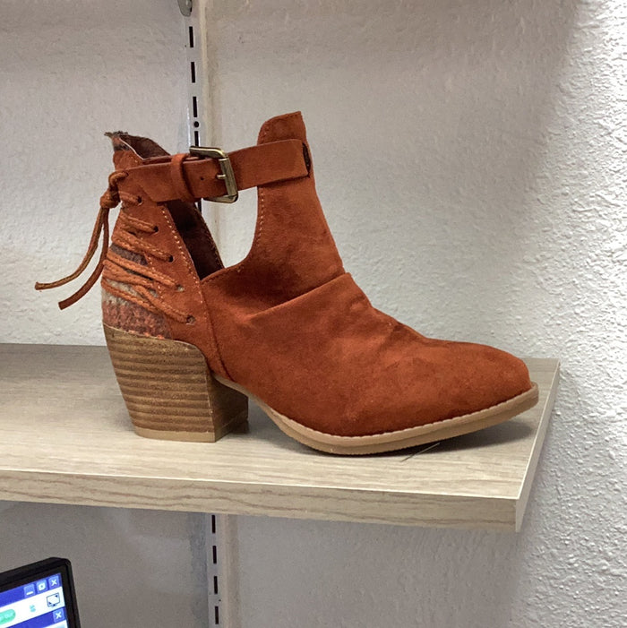 Zane Heel Booties