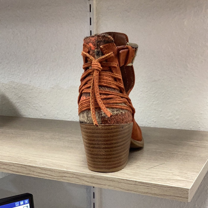 Zane Heel Booties