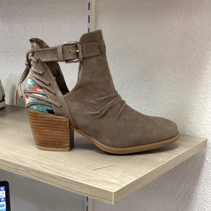 Zane Heel Booties