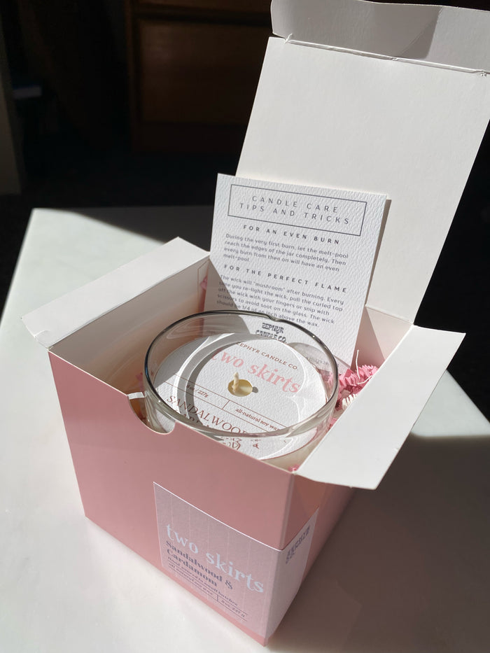 Zephyr Two Skirts Candle